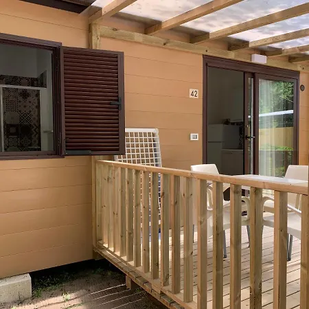 Village В'яреджо