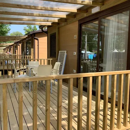 Village В'яреджо