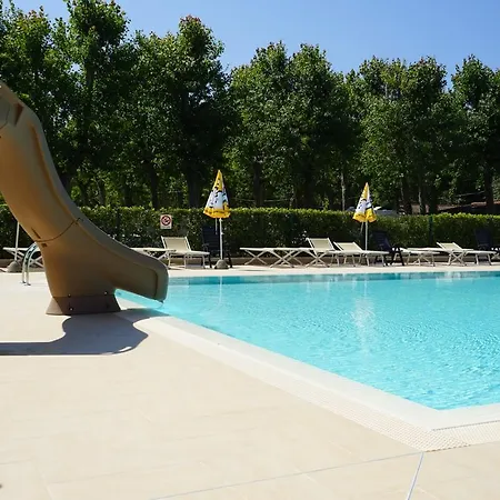 Village * В'яреджо