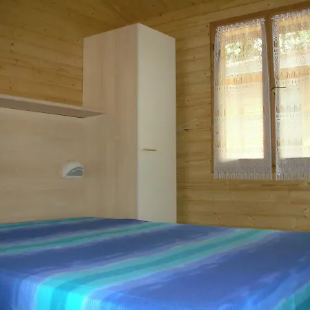 Village Кемпінг