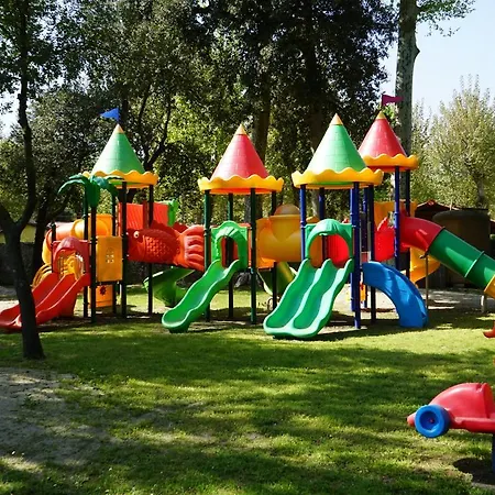 Village Кемпінг *