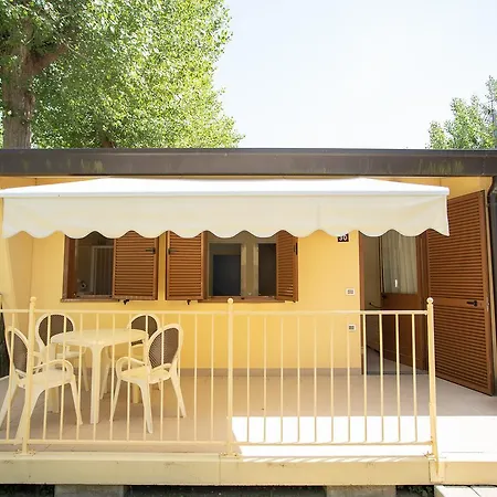 Кемпінг Village В'яреджо