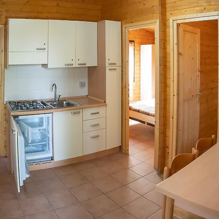 Кемпінг Village В'яреджо