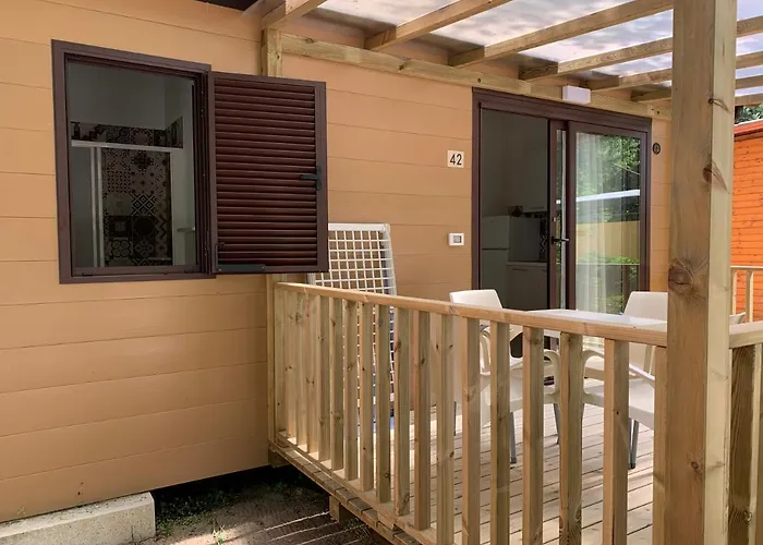 Village Βιαρέτζιο