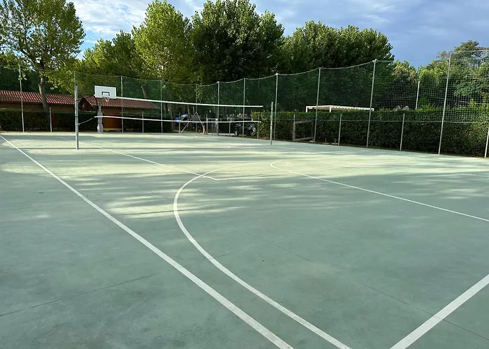 Village Κάμπινγκ *