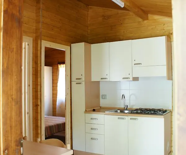 Village * Βιαρέτζιο